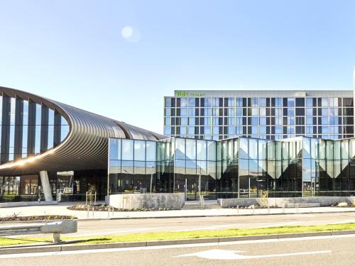 Melbourne Airport Hotel | Modern ibis Styles Melbourne Airport: Rated 8.7/10 with Spa