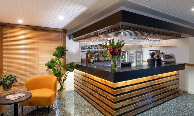 Orange East Hotel | Family-Friendly ibis Styles Orange with Great Amenities