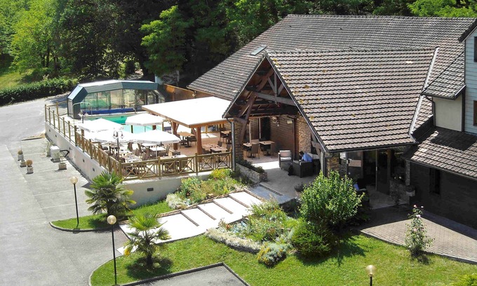 Trelissac Hotel | Comfortable ibis Styles Perigueux Trelissac with Pool & Spa