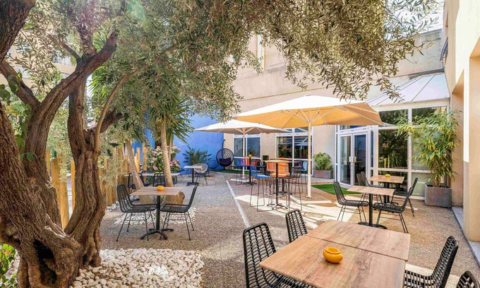 La Gare Hotel | Stylish ibis Styles Perpignan Centre Gare with Spa & Dining