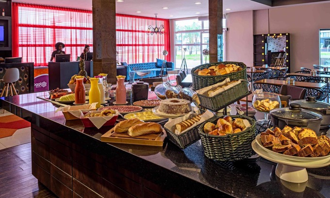 Subsetor Sul - 5 Hotel | Discover Ibis Styles Ribeirão Preto with Family-Friendly Amenities