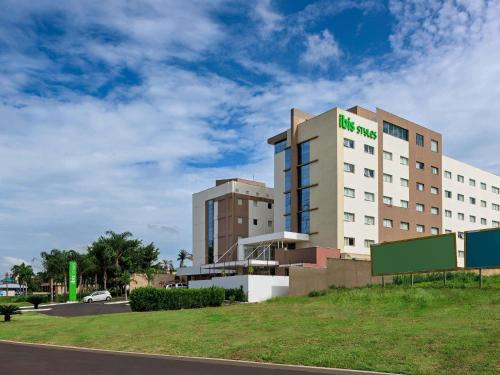 Ribeirao Preto Hotel | Pet-Friendly Ibis Styles Ribeirao Preto: Pool & Spa Retreat