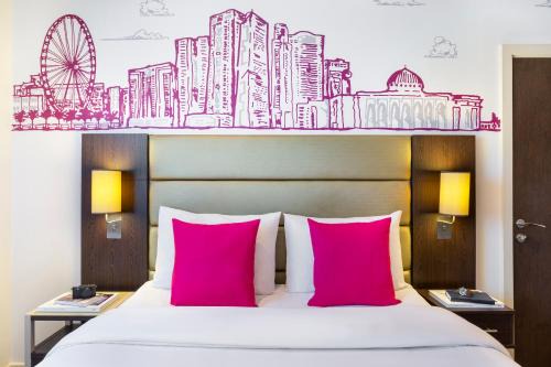 Al Majaz Hotel | Discover ibis Styles Sharjah: Family-Friendly Comfort Awaits