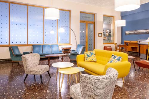 Trani Hotel | Comfortable Stay at ibis styles Trani with Breakfast & More