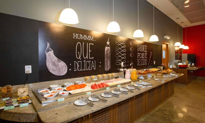 Jardim da Penha Hotel | Top-Rated ibis Vitoria Praia de Camburi with Ocean Views