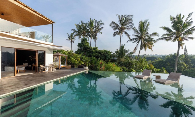 Kemenuh Villa | Relax at Ibu The Sanctuary with Pool & Breakfast Included