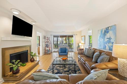 West Beach House | Discover 50 Inlet Cove: Family-Friendly Retreat with Pool