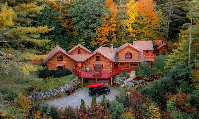 Sandisfield Cabin | Unique Cabin Retreat in the Heart of the Berkshires