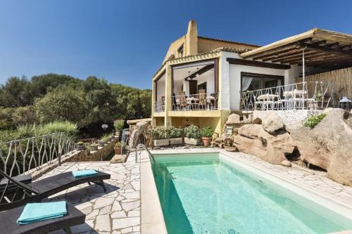 Abbiadori Bed & Breakfast | Iconic Suites with Ocean Views and Exceptional Amenities