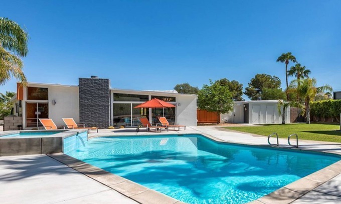 Racquet Club Estates House | Iconic Mid-Century Modern House with Private Pool & Spa