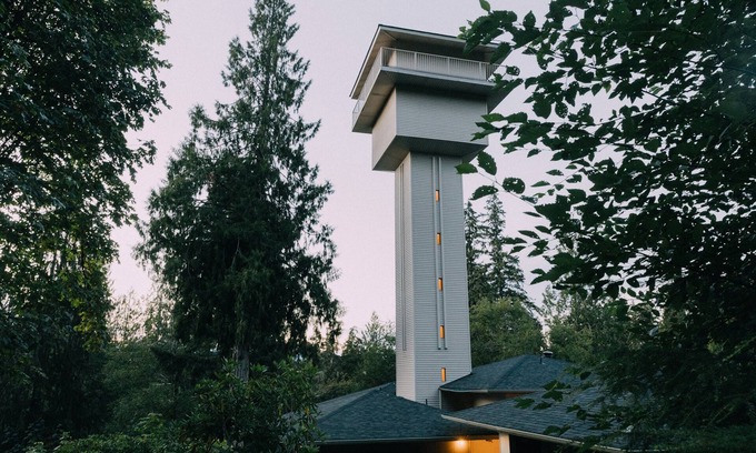 Union Apartment | Experience Iconic Union Skyhouse with Hood Canal Views