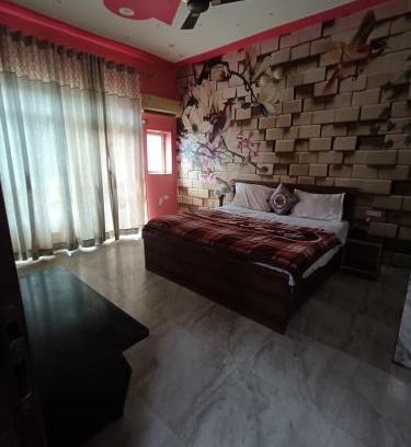 Greater Noida Hotel | ICY Shree Shyam Guest House