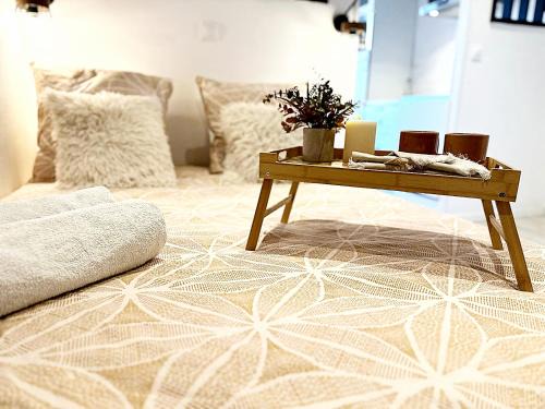 Valenciennes Apartment | Central Appart Cocon: Family-Friendly Stay with Free Wifi