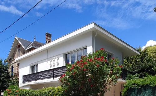 Saint-Georges-de-Didonne Apartment | Ideally Located Hotel with Ocean View and Family Amenities