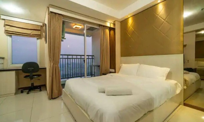 Jakarta House | Charming Studio in Central Jakarta with Breakfast Included