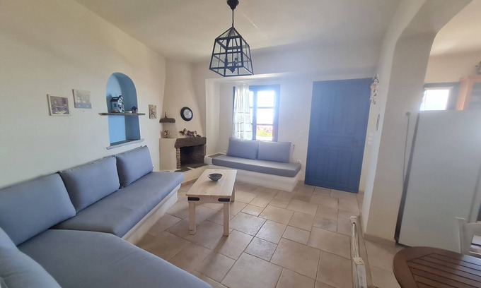 Tinos Villa | Ideal family house by the beach