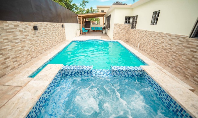Jarabacoa House | Family-Friendly Retreat in Jarabacoa with Pool & Kitchen