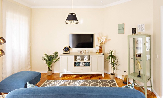 Se Apartment | Perfect Retreat for 6: Modern, Cozy Stay with Spa & Kitchen