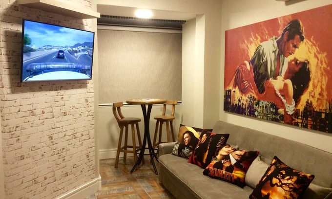 Centro Apartment | Cozy Beachfront Haven with Ocean View & Spa Amenities