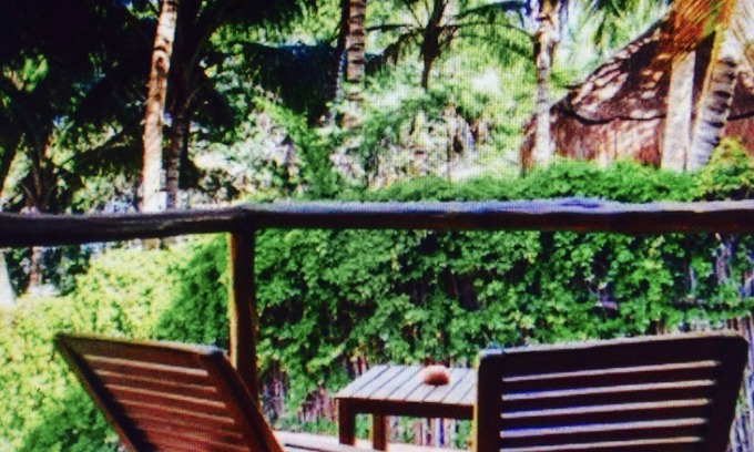 Zona Hotelera Cabin | Perfect Family Retreat with Ocean Views and Spa Amenities