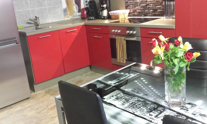 Region Hannover District Apartment | Perfect Getaway for Trade Fair Attendees and Golfers