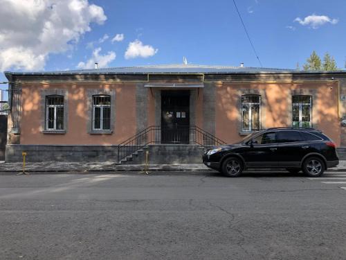 Akhalkalaki Hotel | Ideal Stay with Breakfast, Hot Tub & Family-Friendly Vibes