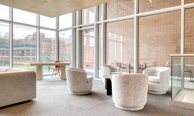 Hoboken Apartment | Ideal Hoboken 2BR with Gym & Pet-Friendly Options
