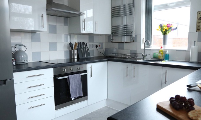 Bury House | Discover Your Ideal Getaway in Bury and Whitefield