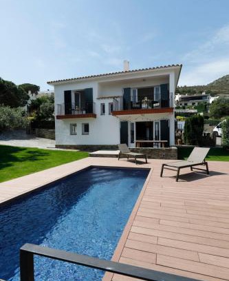 Port de la Selva House | Family-Friendly Retreat with Pool and Oceanfront Views