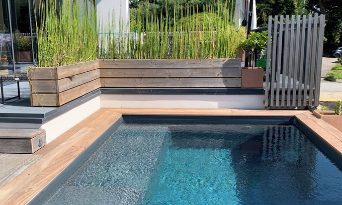 Larmor-Baden House | Serene Retreat with Private Pool & Beach Access