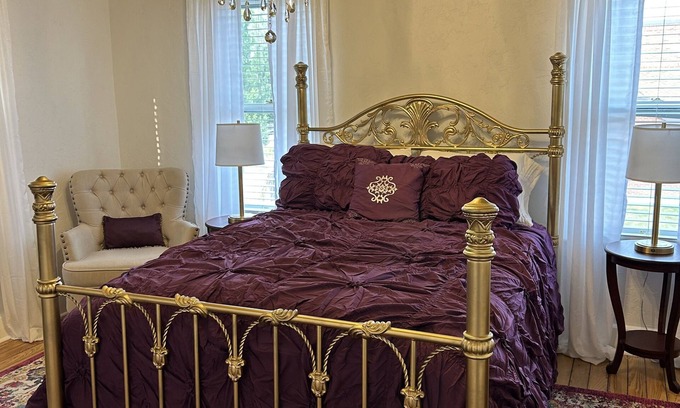 Gettysburg House | Discover Codori Place: Historic Gettysburg with Spa & Kitchen