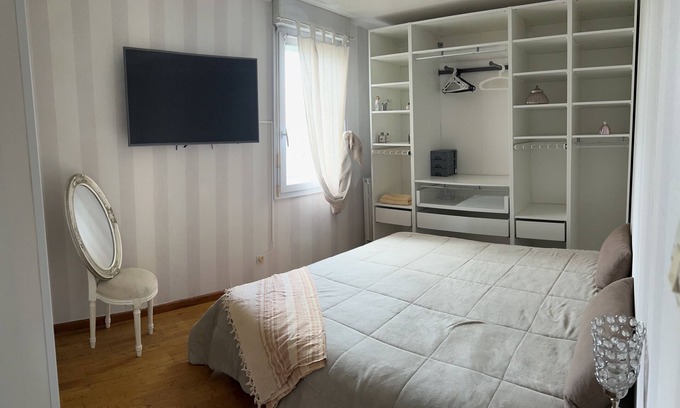 Lemasson Apartment | Perfectly Located Hotel with Ocean Views & Child-Friendly Amenities