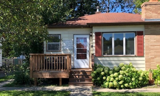 Grand Rapids House | Prime Location with Ocean Views & Family-Friendly Amenities