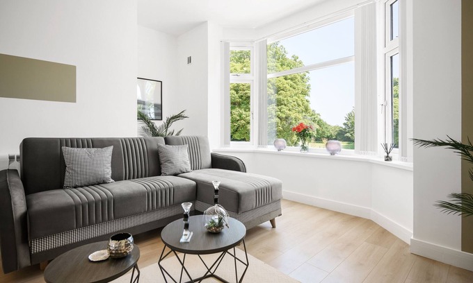 Trafford Apartment | Cozy Family Retreats at Ideal Lodgings in Urmston