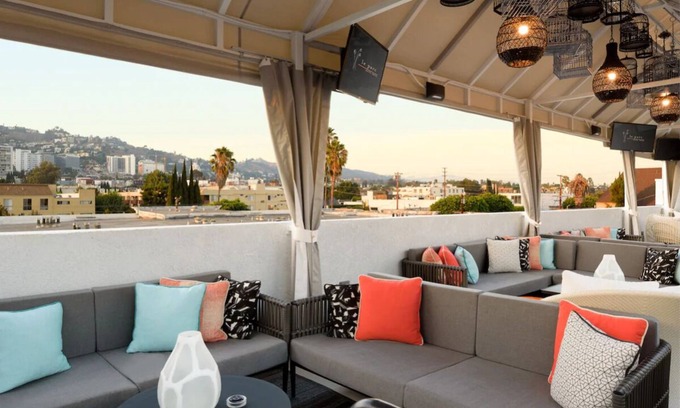 Tri-West Hotel | Comfort Meets Value: Outdoor Pool and Pet-Friendly Stay!