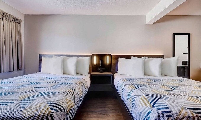 Rock Springs House | Comfort Meets Value: Pet-Friendly Stay with Free Parking!