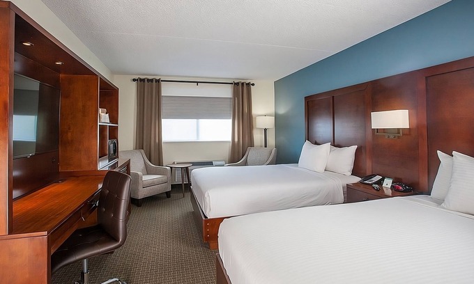 Tusayan Hotel | Perfect Blend of Comfort and Value with Pool & Spa Access