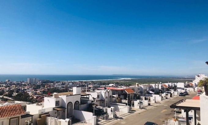 Laderas del Mar House | Perfect Family Retreat for Relaxing Getaways