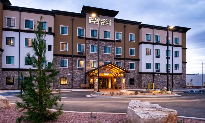 St. George Apartment | Ideal King Suite Retreat Near Dixie State University