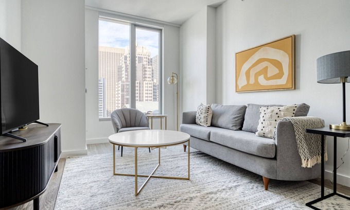 South Beach Apartment | Modern Rincon Hill 1BR with Gym, Pool & Pet-Friendly Perks