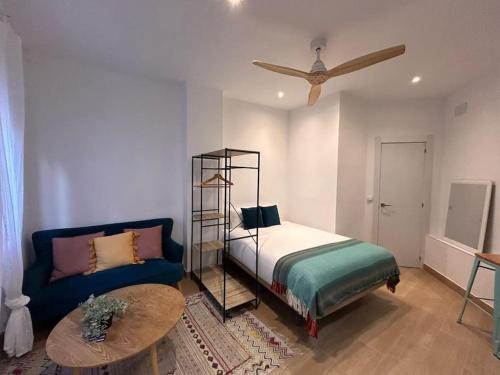 Cuatro Caminos Apartment | Comfortable Studio in Cuatro Caminos for Families