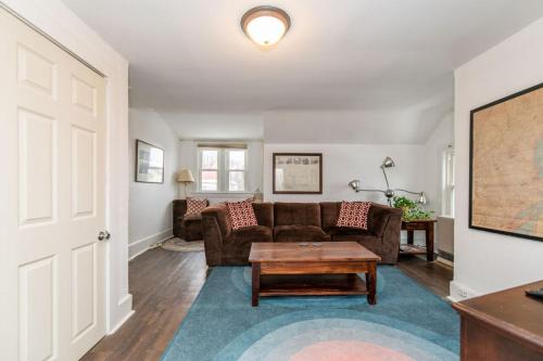 Winooski Apartment | Conveniently Located 2BR Pet-Friendly Winooski Apartment