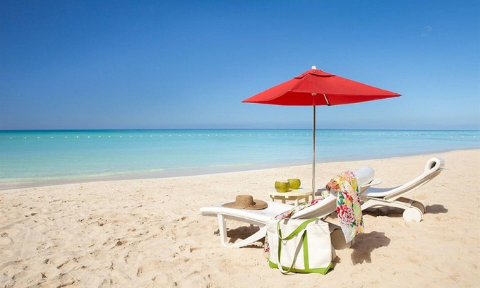 Negril Hotel | Experience Bliss at Idle Awhile Resort - 9.2/10 Rated Escape