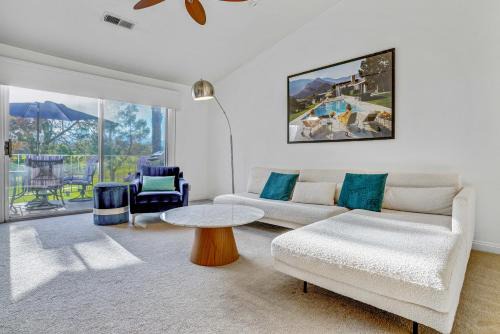 Palm Desert Apartment | Desert Oasis: Immaculate Palm Desert Getaway with Pool