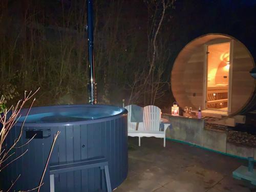 Reimboldshausen House | Relax at Idylle Seepark: Pool, Sauna & Pet-Friendly Stay