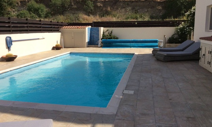 Stroumpi Villa | Scenic 3 Bed Villa with Private Pool and Breakfast Included