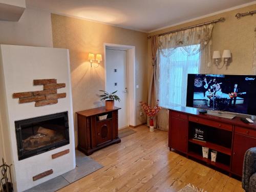Tartu Apartment | Relaxing Supilinn Apartment with Balcony & Pet-Friendly Access