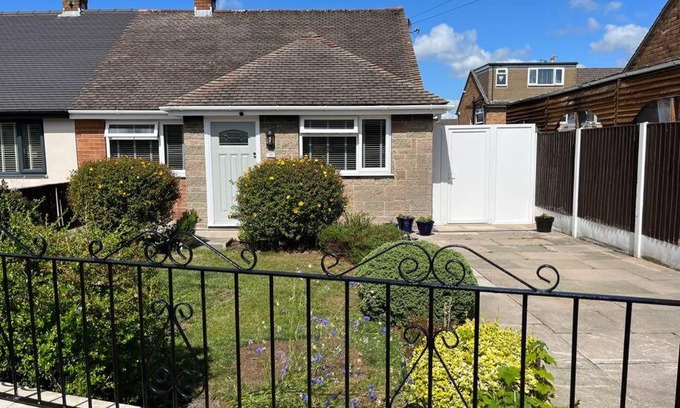 Burscough House | Charming Bungalow in Prime West Lancashire Location