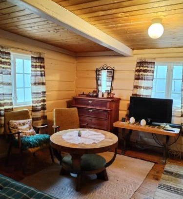 Tuddal House | Idyllic cabin at Bjaarvatnet