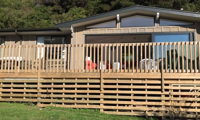 Queen Charlotte Sound House | Discover Idyllic Dryden Bay - A Complete Sounds Getaway
